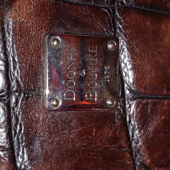 DOONEY&BOURKE PURSE - Picture 5 of 12